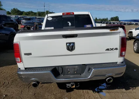 2017 Ram 1500 Laramie z USA, uszkodzony, nr VIN 1C6RR7NT3HS720120